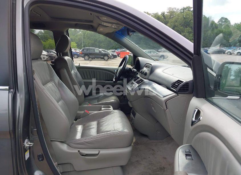 Photo 5 of 2007 Honda Odyssey EX-L (VIN 5FNRL387X7B454267)