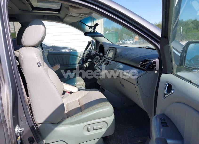 Photo 5 of 2008 Honda Odyssey EX-L (VIN 5FNRL387X8B028726)