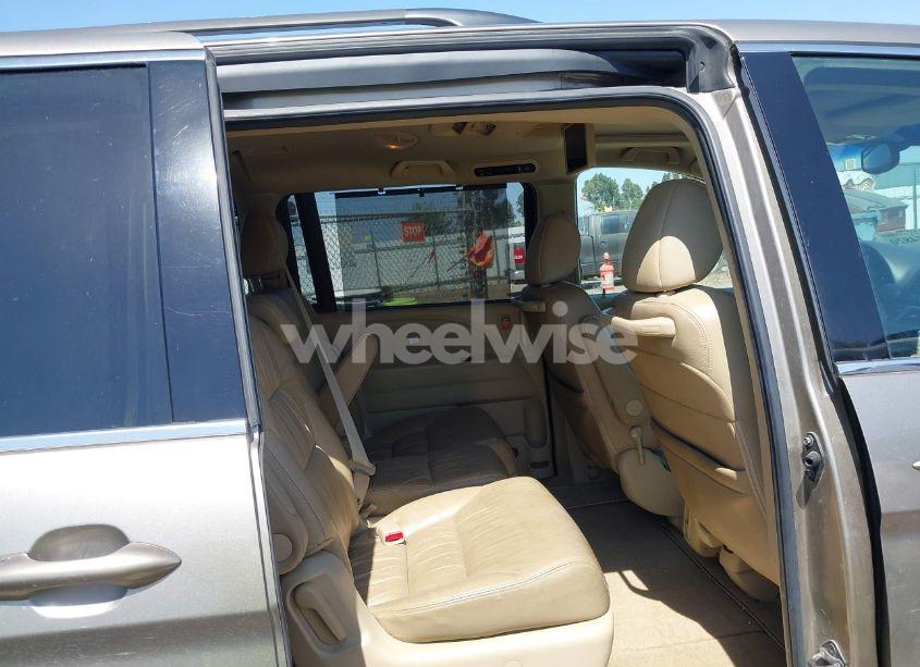 Photo 8 of 2008 Honda Odyssey EX-L (VIN 5FNRL387X8B032419)
