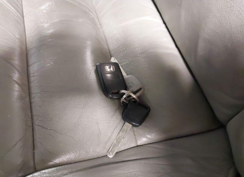 Photo 11 of 2008 Honda Odyssey EX-L (VIN 5FNRL387X8B038074)