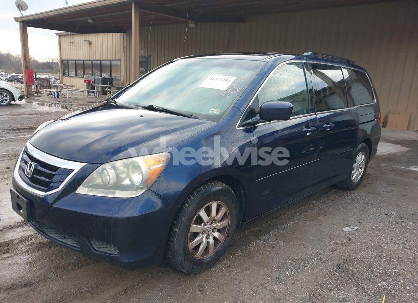 Photo 2 of 2008 Honda Odyssey EX-L (VIN 5FNRL387X8B094077)