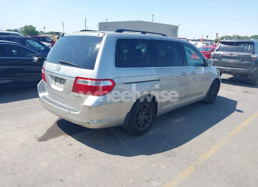 Photo 4 of 2005 Honda Odyssey TOURING (VIN 5FNRL38805B016315)