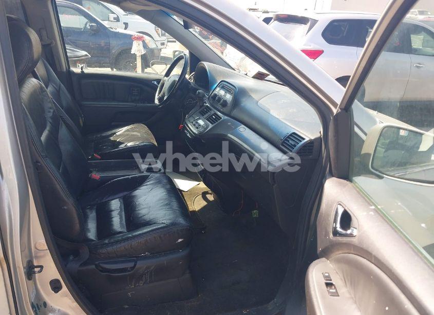 Photo 5 of 2005 Honda Odyssey TOURING (VIN 5FNRL38805B016315)