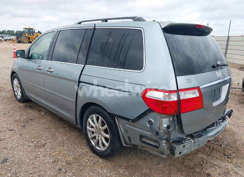 Photo 3 of 2005 Honda Odyssey TOURING (VIN 5FNRL38805B120917)