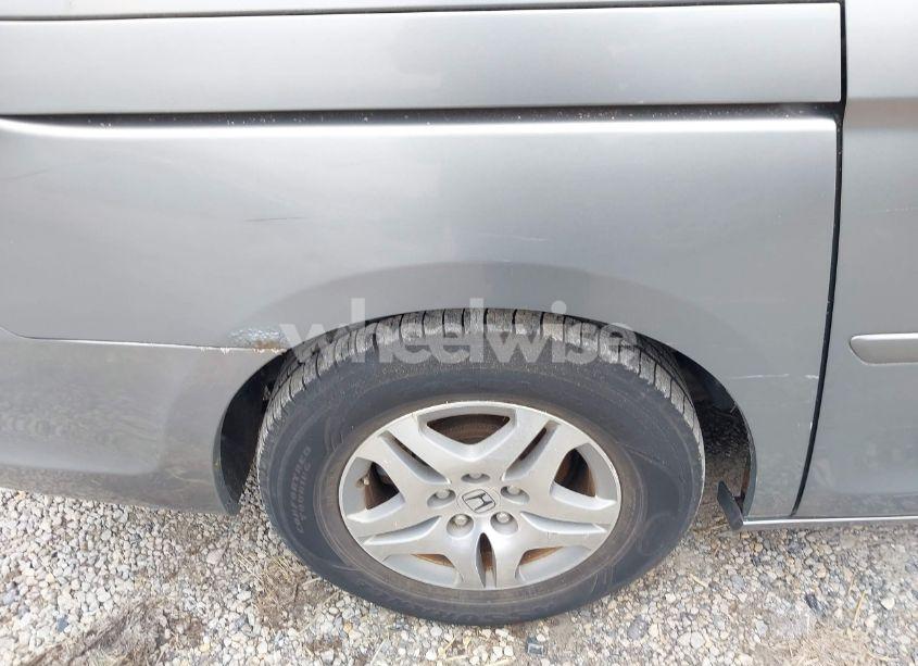 Photo 13 of 2005 Honda Odyssey TOURING (VIN 5FNRL38805B124661)