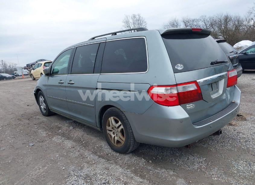 Photo 3 of 2005 Honda Odyssey TOURING (VIN 5FNRL38805B124661)