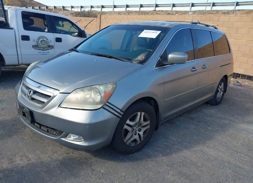 Photo 2 of 2006 Honda Odyssey TOURING (VIN 5FNRL38806B058873)