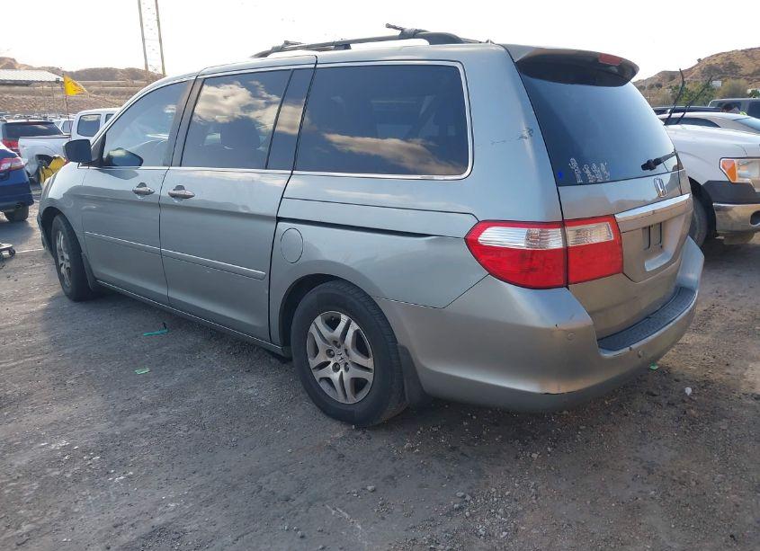 Photo 3 of 2006 Honda Odyssey TOURING (VIN 5FNRL38806B058873)
