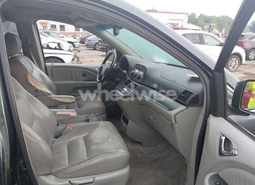 Photo 5 of 2006 Honda Odyssey TOURING (VIN 5FNRL38816B057196)