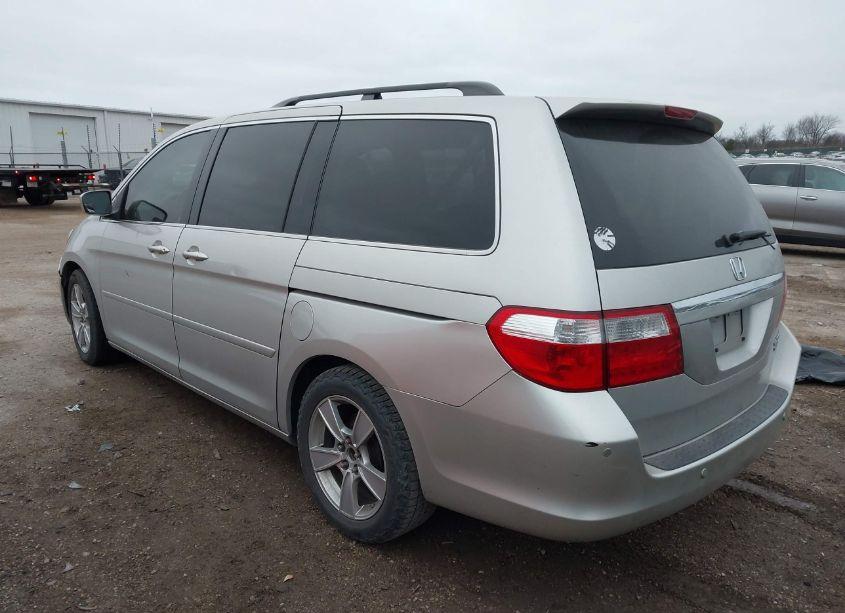 Photo 3 of 2005 Honda Odyssey TOURING (VIN 5FNRL38825B088830)