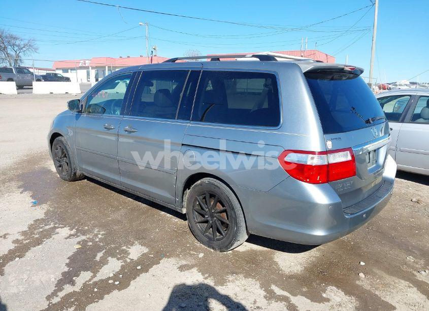 Photo 3 of 2006 Honda Odyssey TOURING (VIN 5FNRL38826B047759)