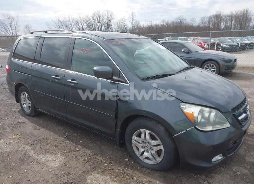 2005 Honda Odyssey TOURING (VIN 5FNRL38845B076811) main photo