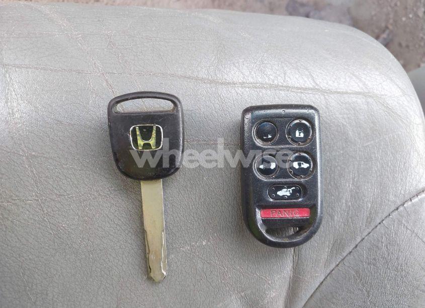 Photo 11 of 2005 Honda Odyssey TOURING (VIN 5FNRL38845B076811)