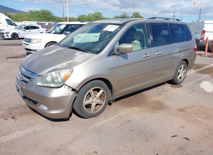 Photo 2 of 2005 Honda Odyssey TOURING (VIN 5FNRL38845B132584)
