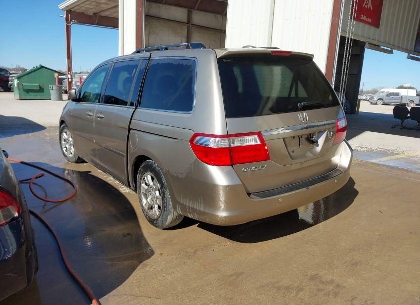 Photo 3 of 2006 Honda Odyssey TOURING (VIN 5FNRL38846B113423)