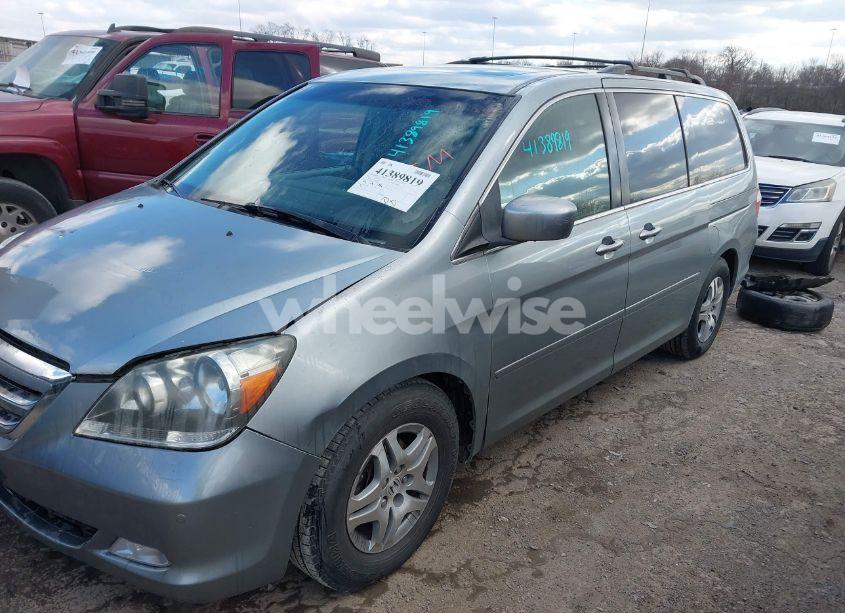 Photo 2 of 2007 Honda Odyssey TOURING (VIN 5FNRL38847B118025)