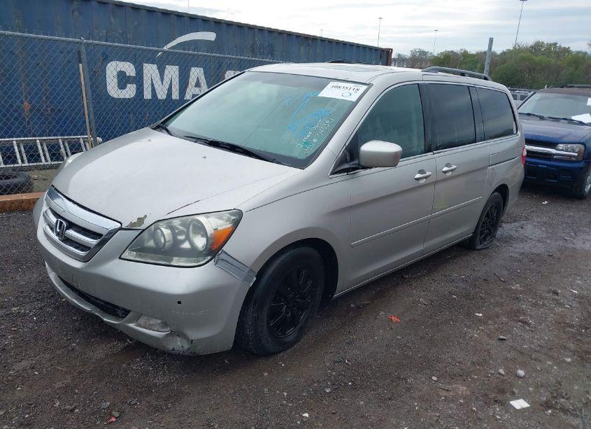 Photo 2 of 2005 Honda Odyssey TOURING (VIN 5FNRL38855B040321)