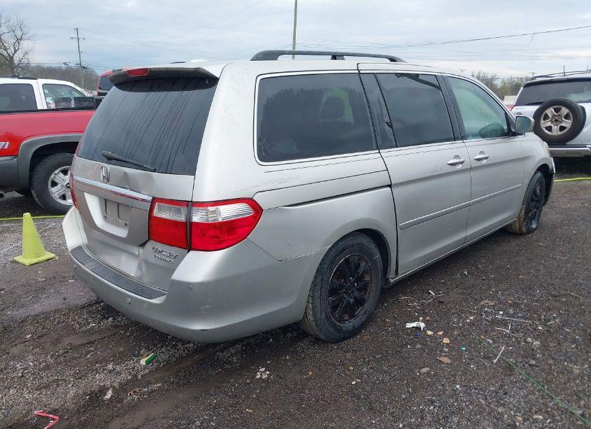 Photo 4 of 2005 Honda Odyssey TOURING (VIN 5FNRL38855B040321)