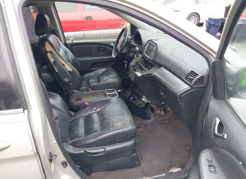 Photo 5 of 2005 Honda Odyssey TOURING (VIN 5FNRL38855B040321)