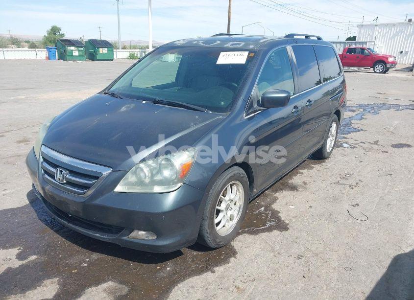 Photo 2 of 2005 Honda Odyssey TOURING (VIN 5FNRL38855B091754)