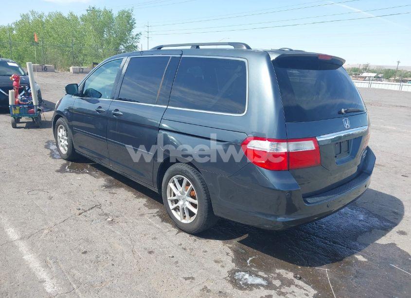 Photo 3 of 2005 Honda Odyssey TOURING (VIN 5FNRL38855B091754)