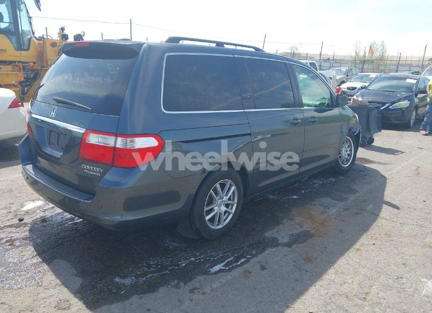 Photo 4 of 2005 Honda Odyssey TOURING (VIN 5FNRL38855B091754)