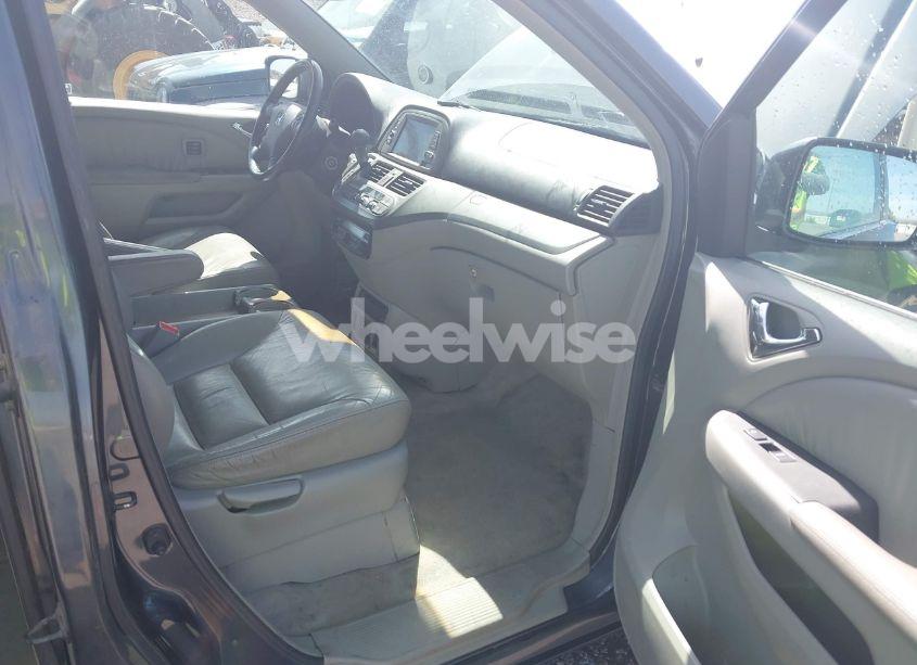 Photo 5 of 2005 Honda Odyssey TOURING (VIN 5FNRL38855B091754)