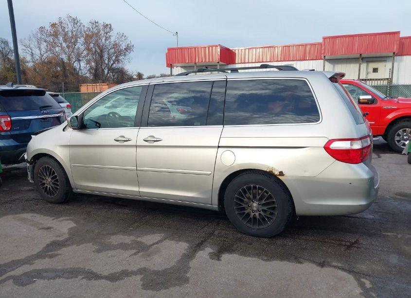 Photo 15 of 2005 Honda Odyssey TOURING (VIN 5FNRL38865B062800)