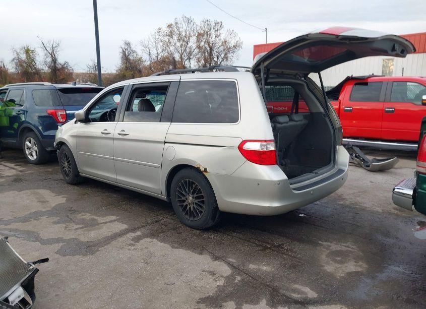 Photo 3 of 2005 Honda Odyssey TOURING (VIN 5FNRL38865B062800)