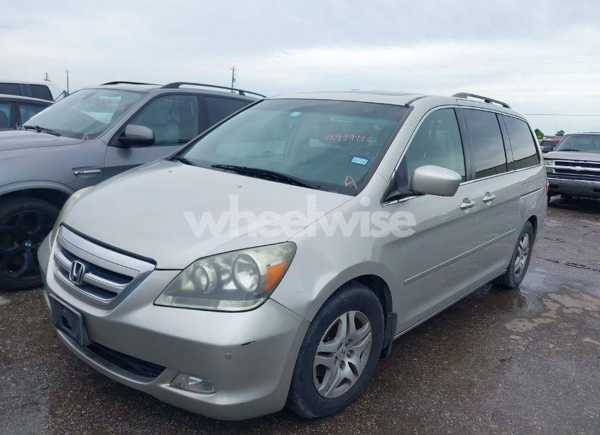 Photo 2 of 2005 Honda Odyssey TOURING (VIN 5FNRL38865B508783)
