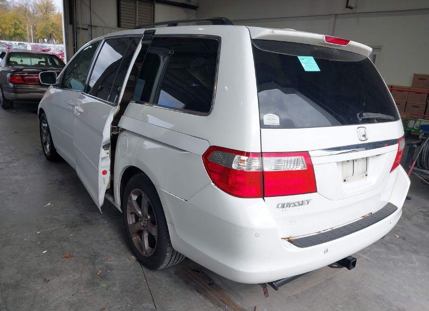 Photo 3 of 2006 Honda Odyssey TOURING (VIN 5FNRL38876B108362)