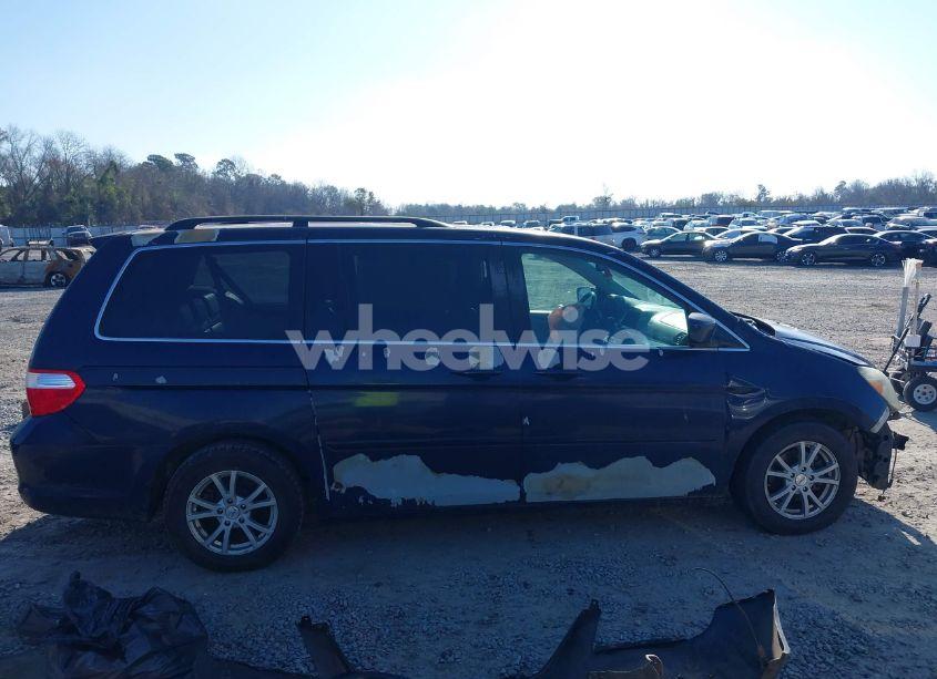 Photo 14 of 2005 Honda Odyssey TOURING (VIN 5FNRL38885B013002)