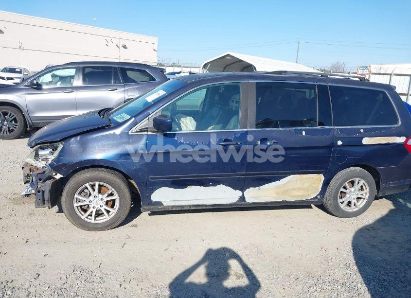Photo 15 of 2005 Honda Odyssey TOURING (VIN 5FNRL38885B013002)