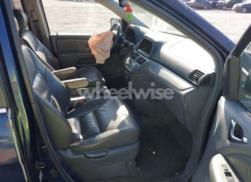 Photo 5 of 2005 Honda Odyssey TOURING (VIN 5FNRL38885B013002)