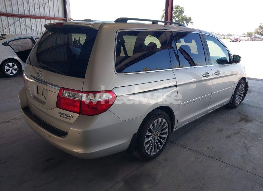 Photo 4 of 2005 Honda Odyssey TOURING (VIN 5FNRL38885B094776)