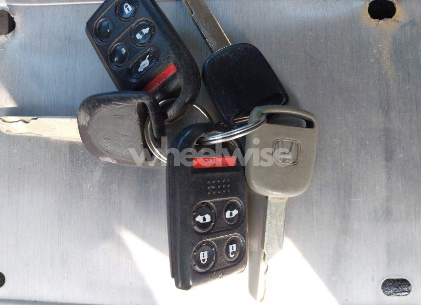 Photo 11 of 2005 Honda Odyssey TOURING (VIN 5FNRL38895B002459)