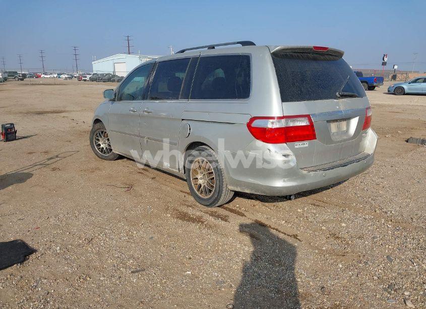 Photo 3 of 2005 Honda Odyssey TOURING (VIN 5FNRL38895B002459)