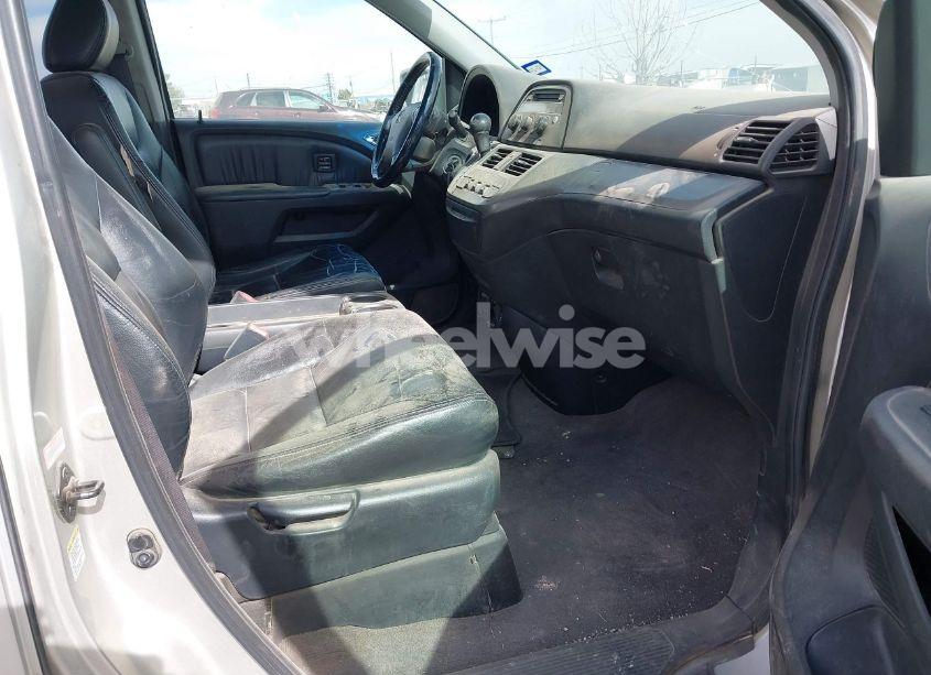 Photo 5 of 2005 Honda Odyssey TOURING (VIN 5FNRL38895B060605)