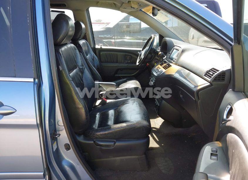 Photo 5 of 2005 Honda Odyssey TOURING (VIN 5FNRL38895B073936)