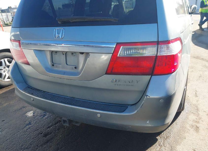 Photo 12 of 2005 Honda Odyssey TOURING (VIN 5FNRL38895B105154)