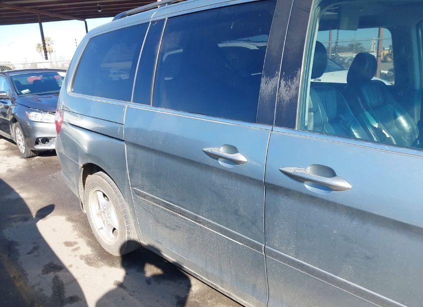 Photo 16 of 2005 Honda Odyssey TOURING (VIN 5FNRL38895B105154)