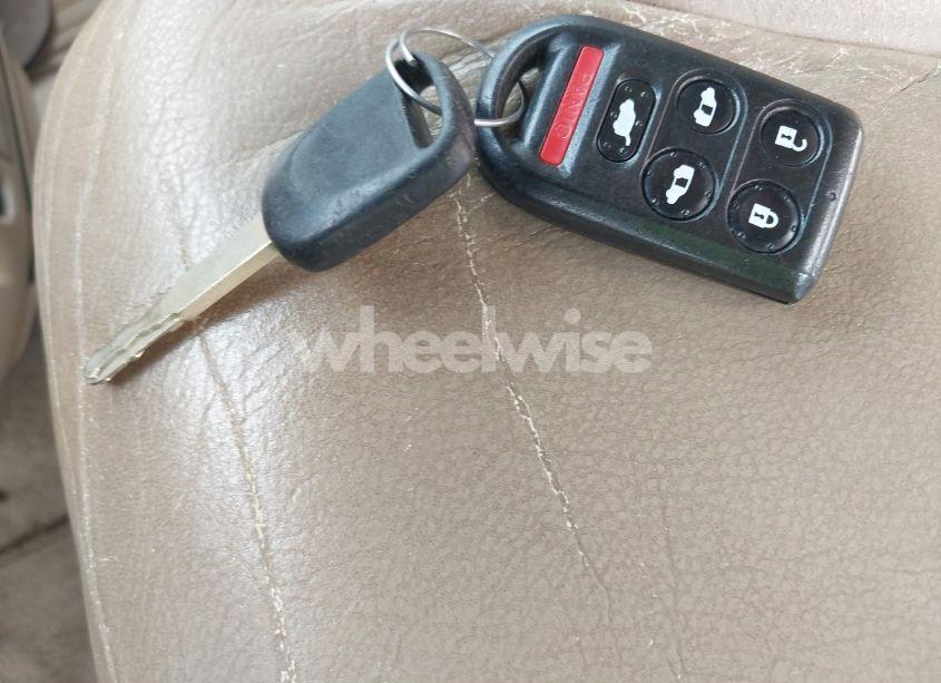 Photo 11 of 2005 Honda Odyssey TOURING (VIN 5FNRL388X5B032666)