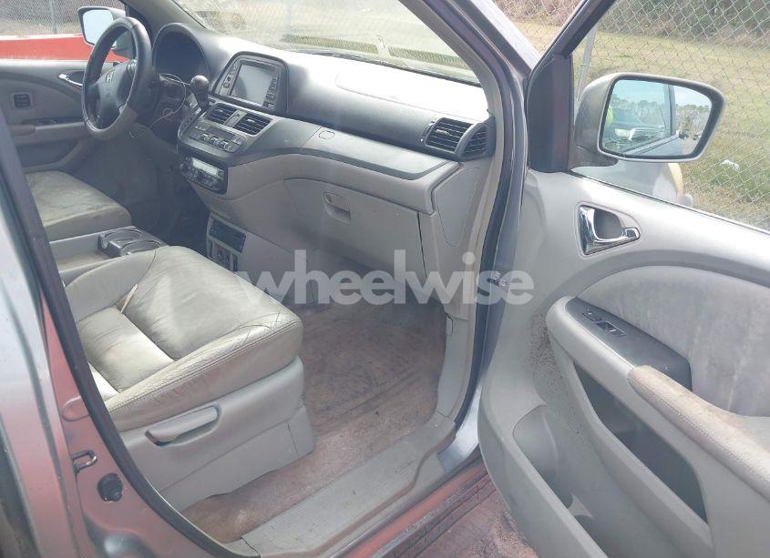 Photo 5 of 2005 Honda Odyssey TOURING (VIN 5FNRL388X5B102506)