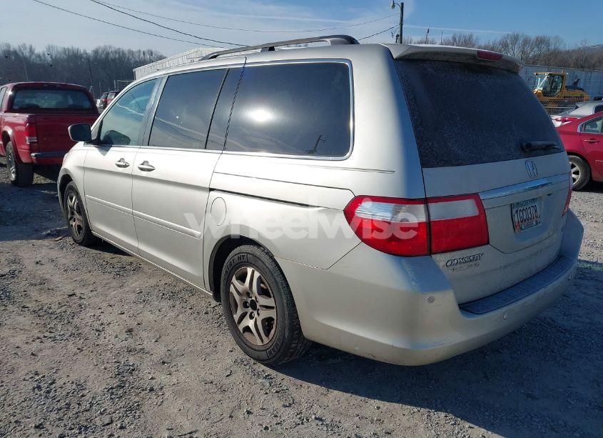 Photo 3 of 2006 Honda Odyssey TOURING (VIN 5FNRL388X6B118562)