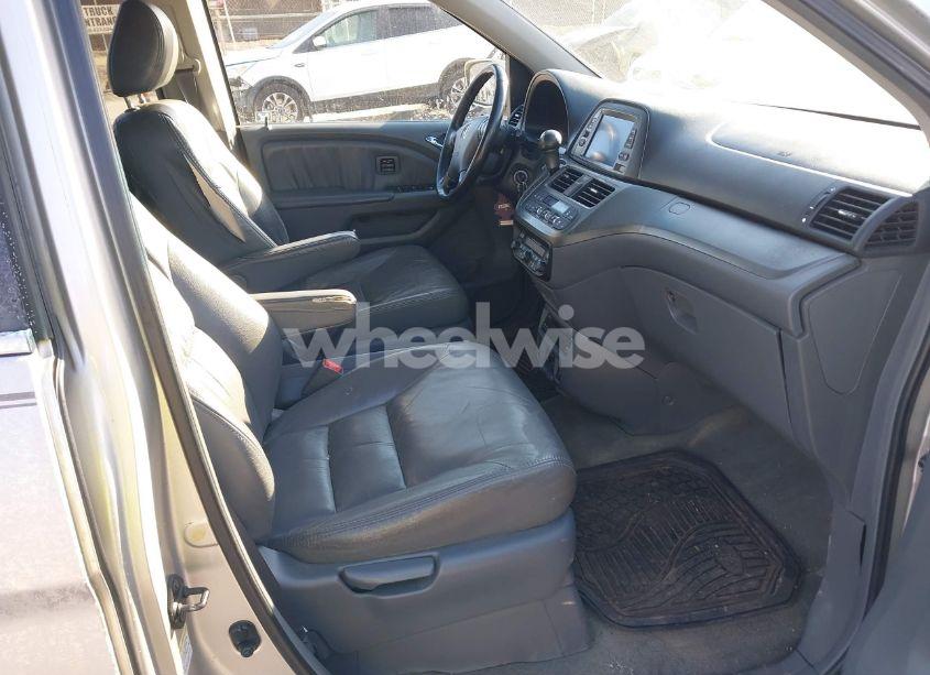 Photo 5 of 2006 Honda Odyssey TOURING (VIN 5FNRL388X6B118562)