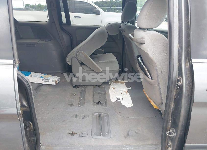 Photo 8 of 2010 Honda Odyssey LX (VIN 5FNRL3H20AB111768)