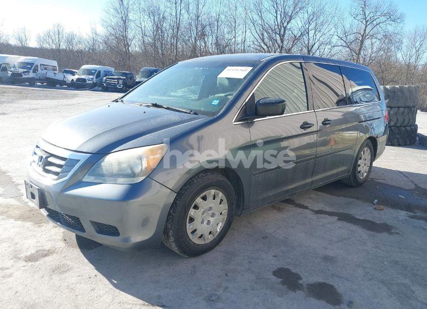 Photo 2 of 2010 Honda Odyssey LX (VIN 5FNRL3H21AB062693)