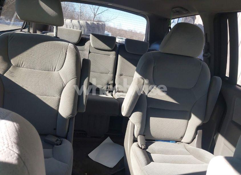 Photo 8 of 2010 Honda Odyssey LX (VIN 5FNRL3H21AB062693)