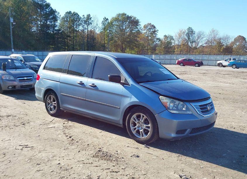 2010 Honda Odyssey LX (VIN 5FNRL3H22AB066932) main photo