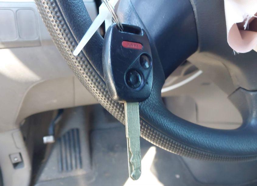 Photo 11 of 2010 Honda Odyssey LX (VIN 5FNRL3H22AB066932)